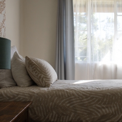 I: Phezulu - room in a shared house, shared bathroom (females only)_8