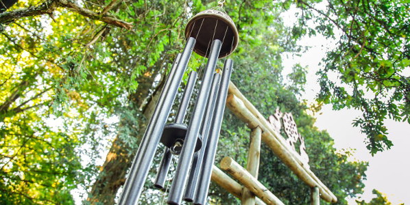 chimes at buddha boma brc c flores B7B4937