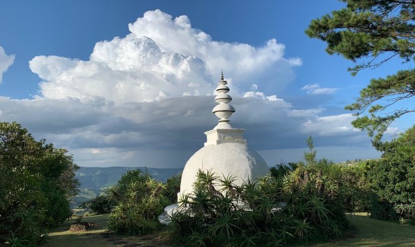 gavin de kock moodyclouds stupa