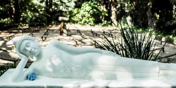 reclining buddha s laurenz