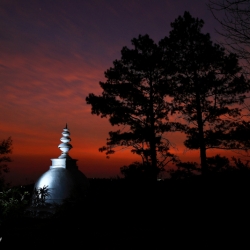 Stupa Dawn_1